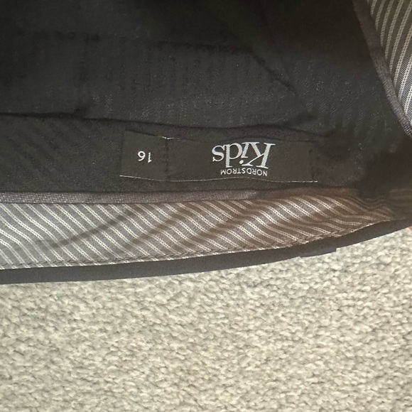 Dress slacks boys - Picture 2 of 5